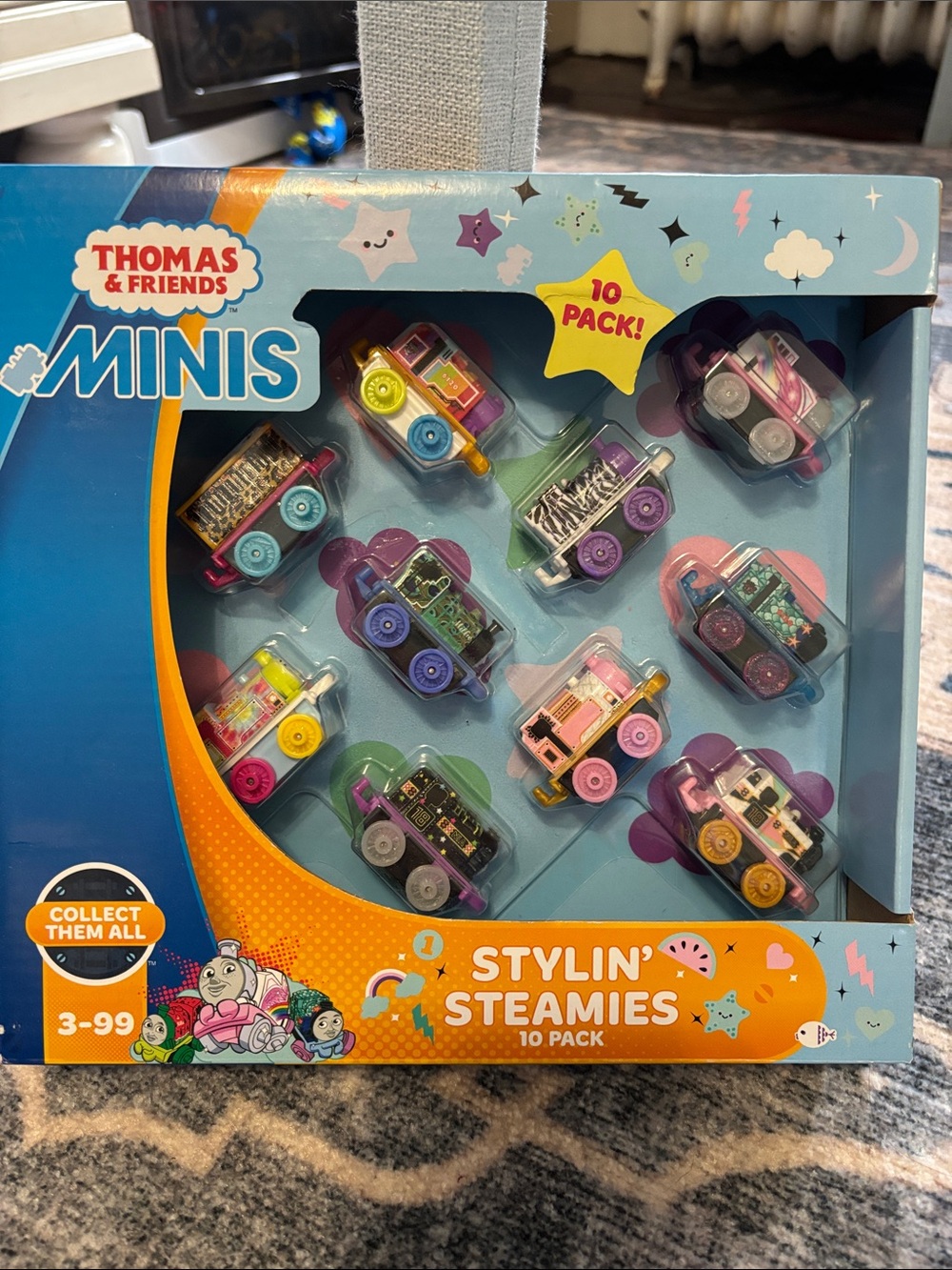 New and unopened. Thomas & Friends Minis Stylin' Steamies 10-Pack , rare